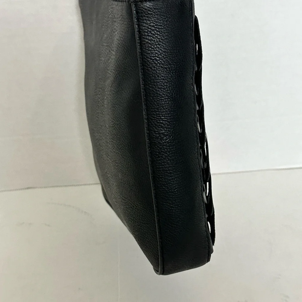 universal thread Sleek Black Leather like woven Crossbody Bag w/zipper